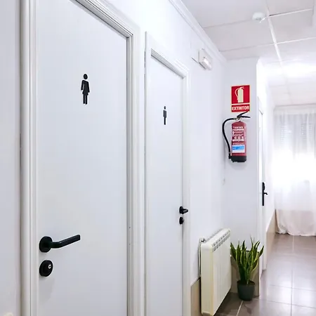 V Pension & Suites