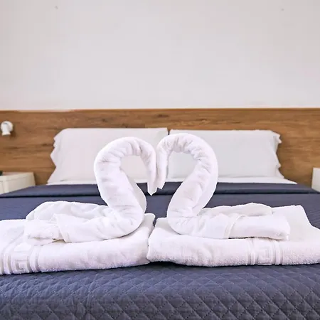 V Pension & Suites Pensjonat *