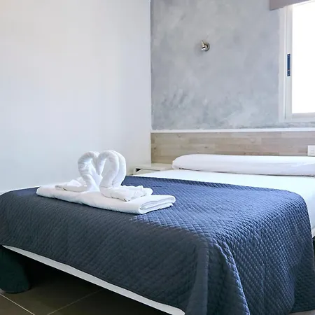 V Pension & Suites * Burriana