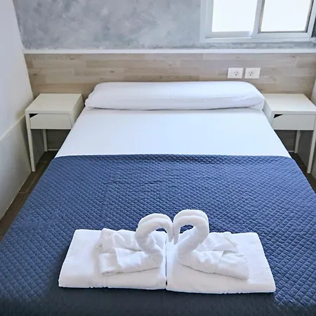 V Pension & Suites Pensjonat Burriana