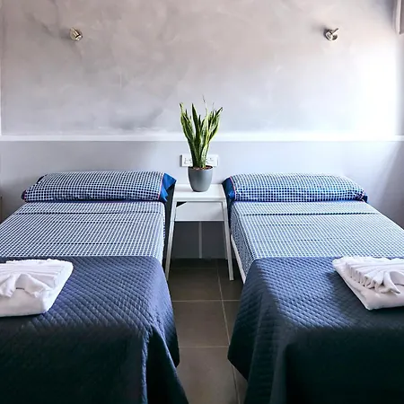 V Pension & Suites