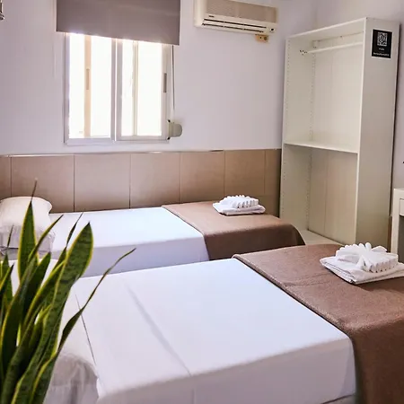 V Pension & Suites Pensjonat *