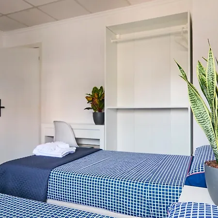 Pensjonat V Pension & Suites Burriana