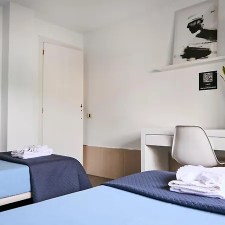 V Pension & Suites *