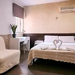 بيت ضيافة V & بوريانا
