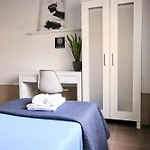 بيت ضيافة V &